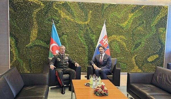 1730734944_zakir-hesenov-robert