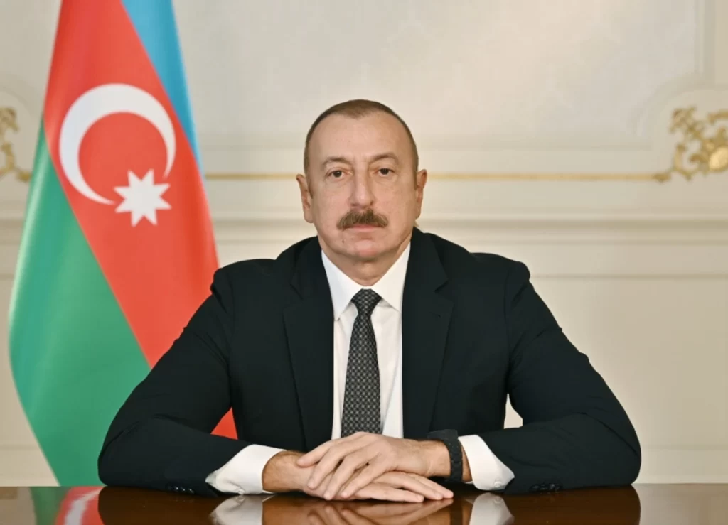 SELpEUYvPDiajahCYO4PhU02ylbgpsyKh52xCK4z_1200