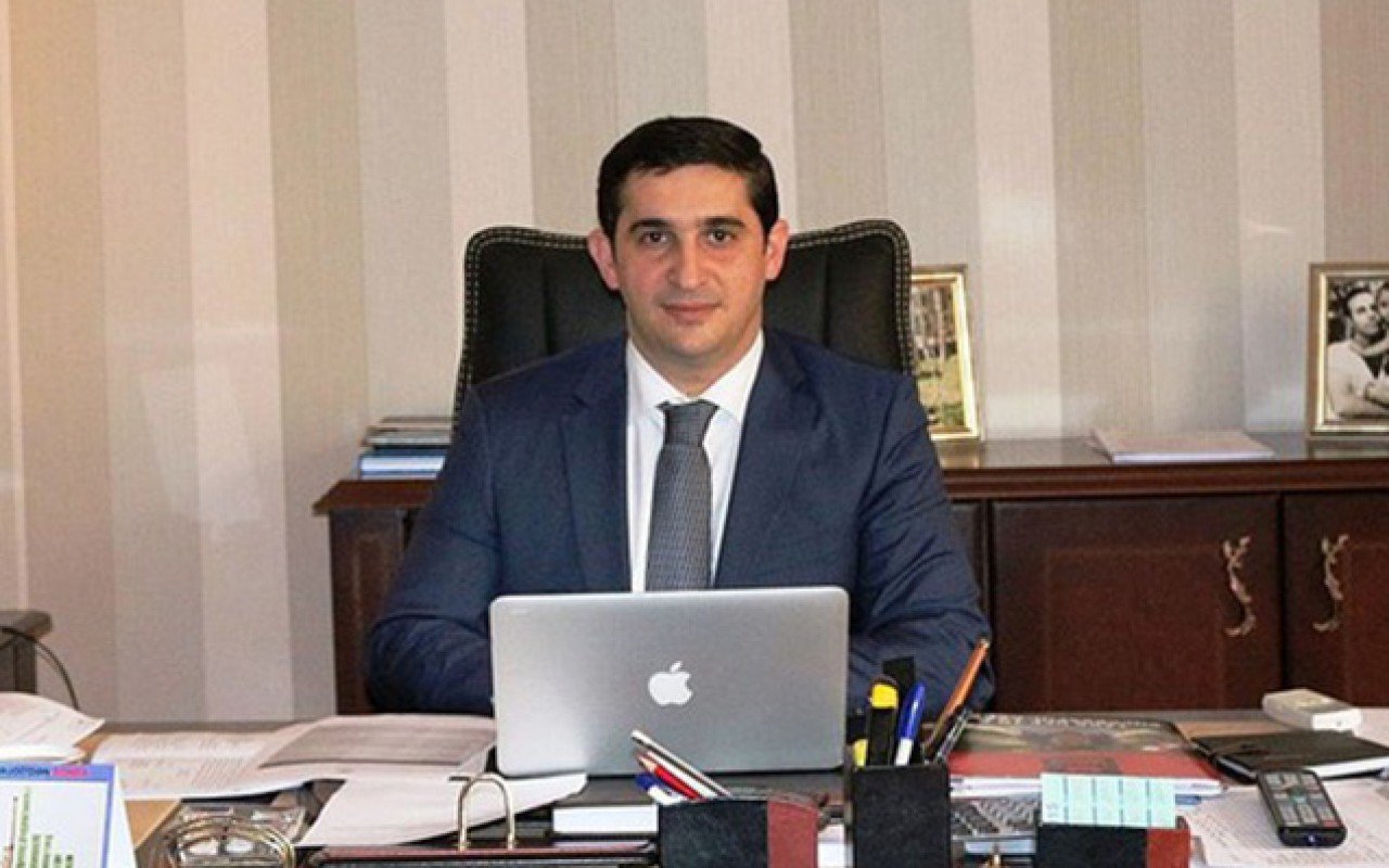 1738651719_1738651068_ferid1