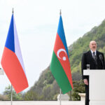 17772809853293913945