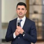 1777382352_1777353932_4