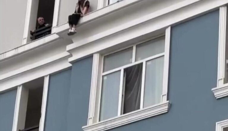 950fc6f8c927cbae2f2aac18bdeb83f6