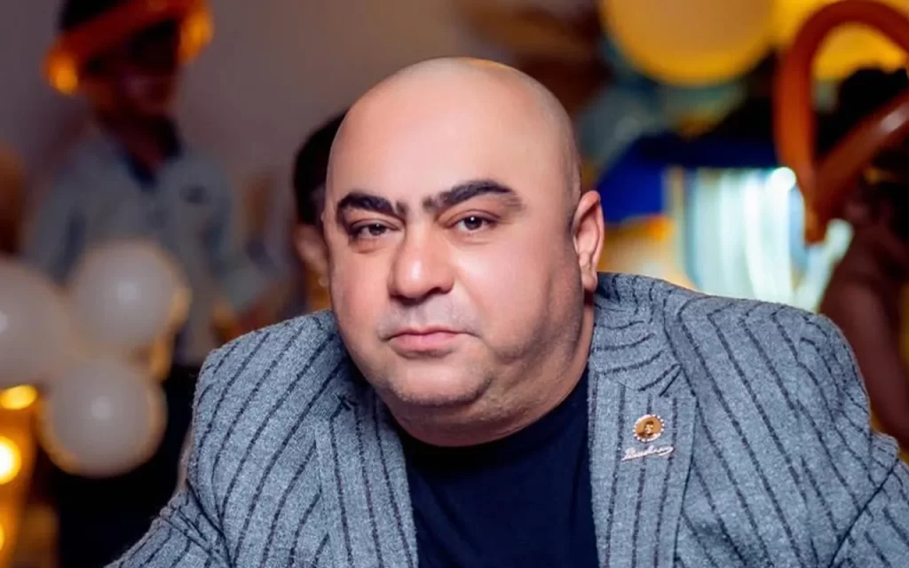 vusal300