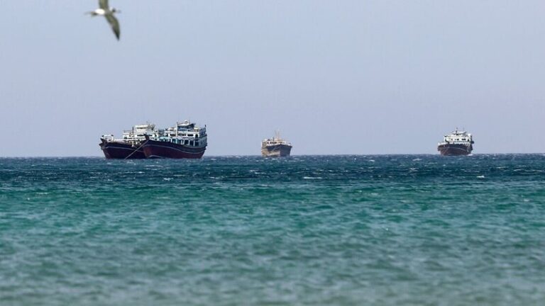 hormuz_bogazi_gemiler